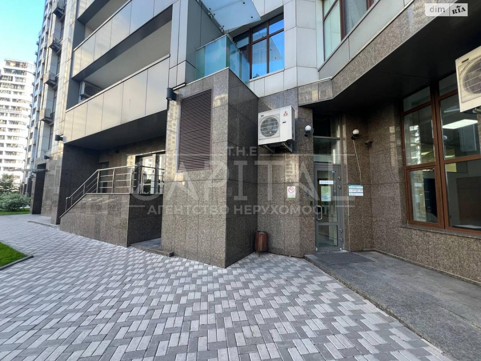 Коммерческое помещение в Киеве, продажа по Андрея Верхогляда (Драгомирова) улица 16, район Черная Гора, цена: 939 200 долларов за объект фото 1 Коммерческое помещение в Киеве, продажа по Андрея Верхогляда (Драгомирова) улица 16, район Черная Гора, цена: 939 200 долларов за объект фото 1