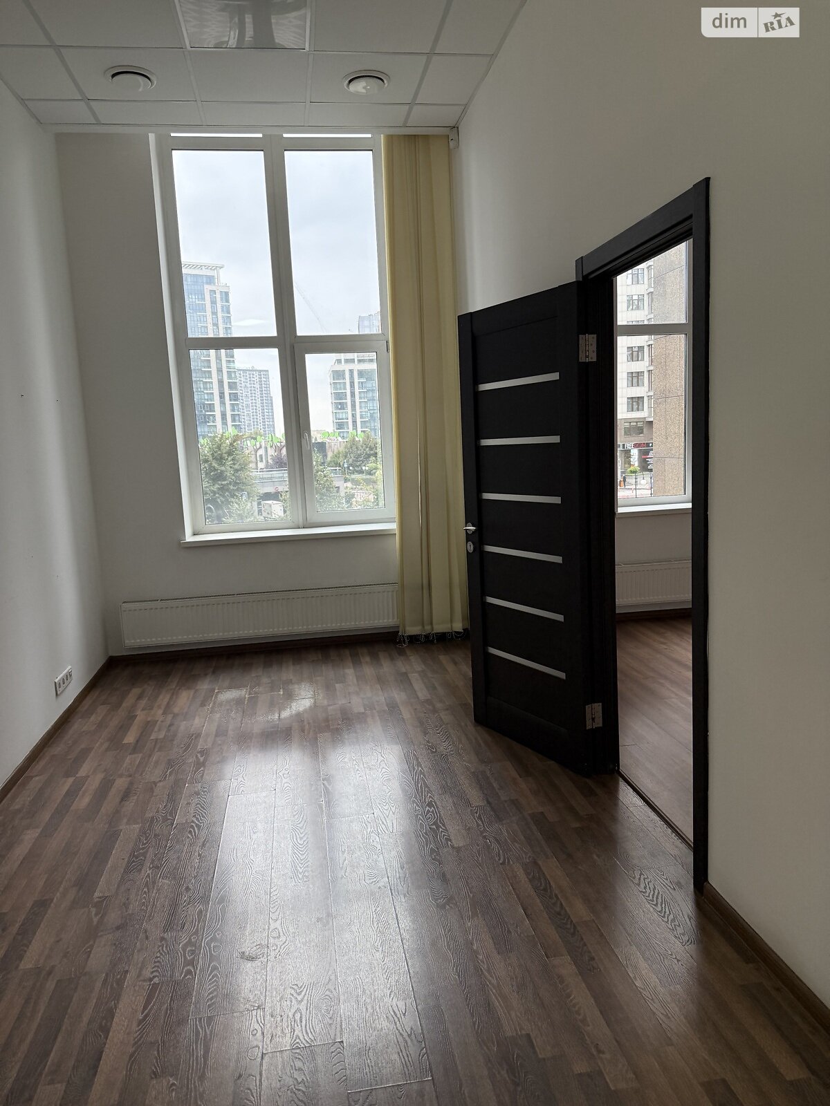 Коммерческое помещение в Киеве, продажа по Андрея Верхогляда (Драгомирова) улица 16, район Черная Гора, цена: 939 200 долларов за объект фото 1 Коммерческое помещение в Киеве, продажа по Андрея Верхогляда (Драгомирова) улица 16, район Черная Гора, цена: 939 200 долларов за объект фото 1