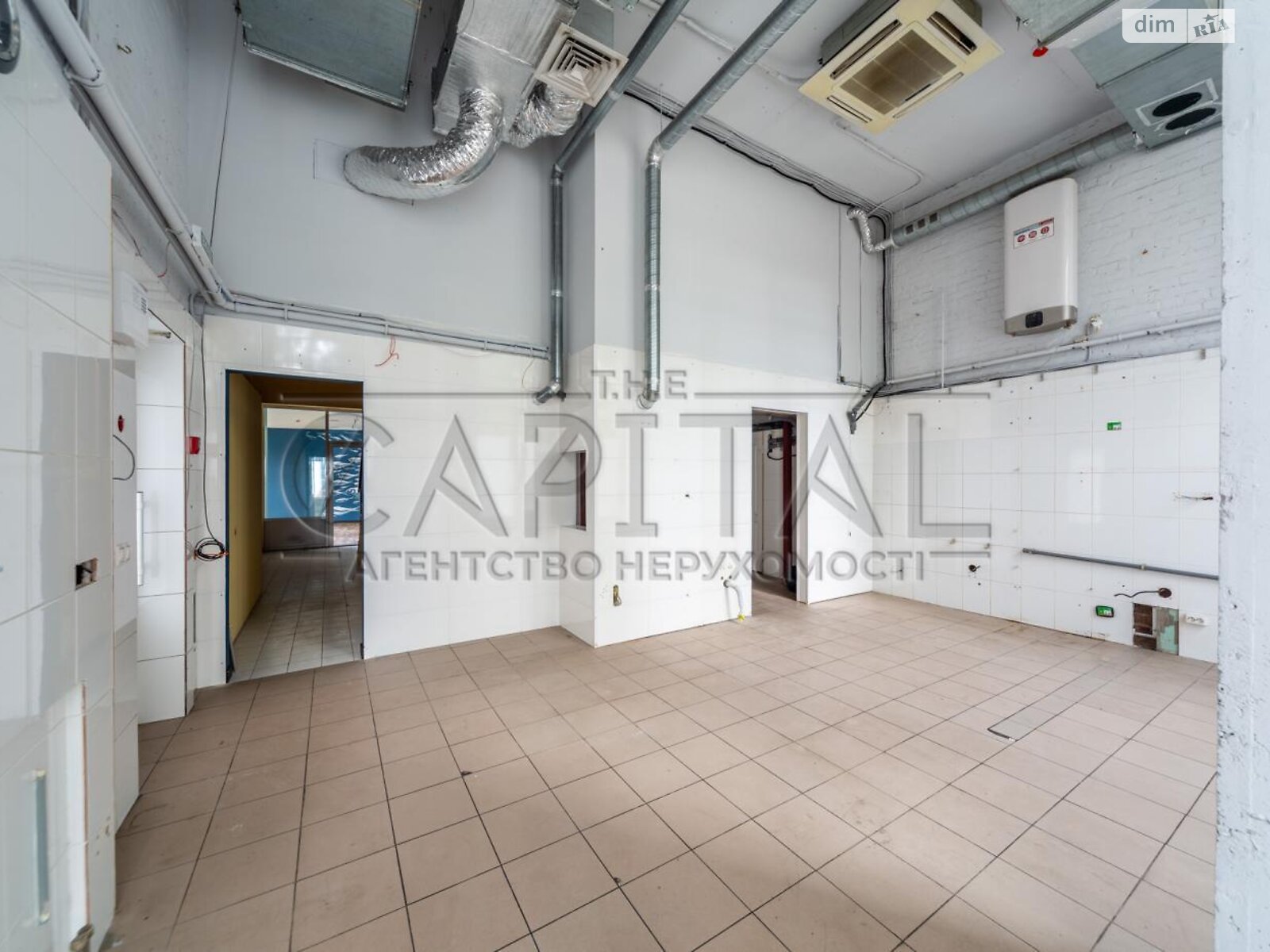 Комерційне приміщення в Києві, продаж по Андрія Верхогляда (Драгомирова) вулиця 12, район Чорна Гора, ціна: 1 270 000 доларів за об’єкт фото 1