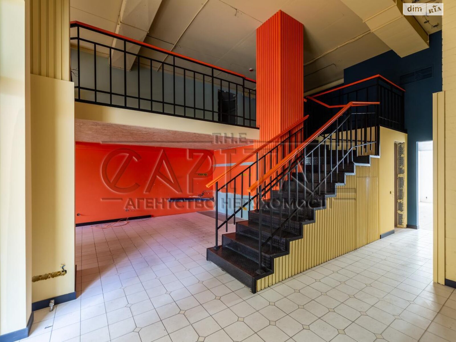 Комерційне приміщення в Києві, продаж по Андрія Верхогляда (Драгомирова) вулиця 12, район Чорна Гора, ціна: 1 270 000 доларів за об’єкт фото 1