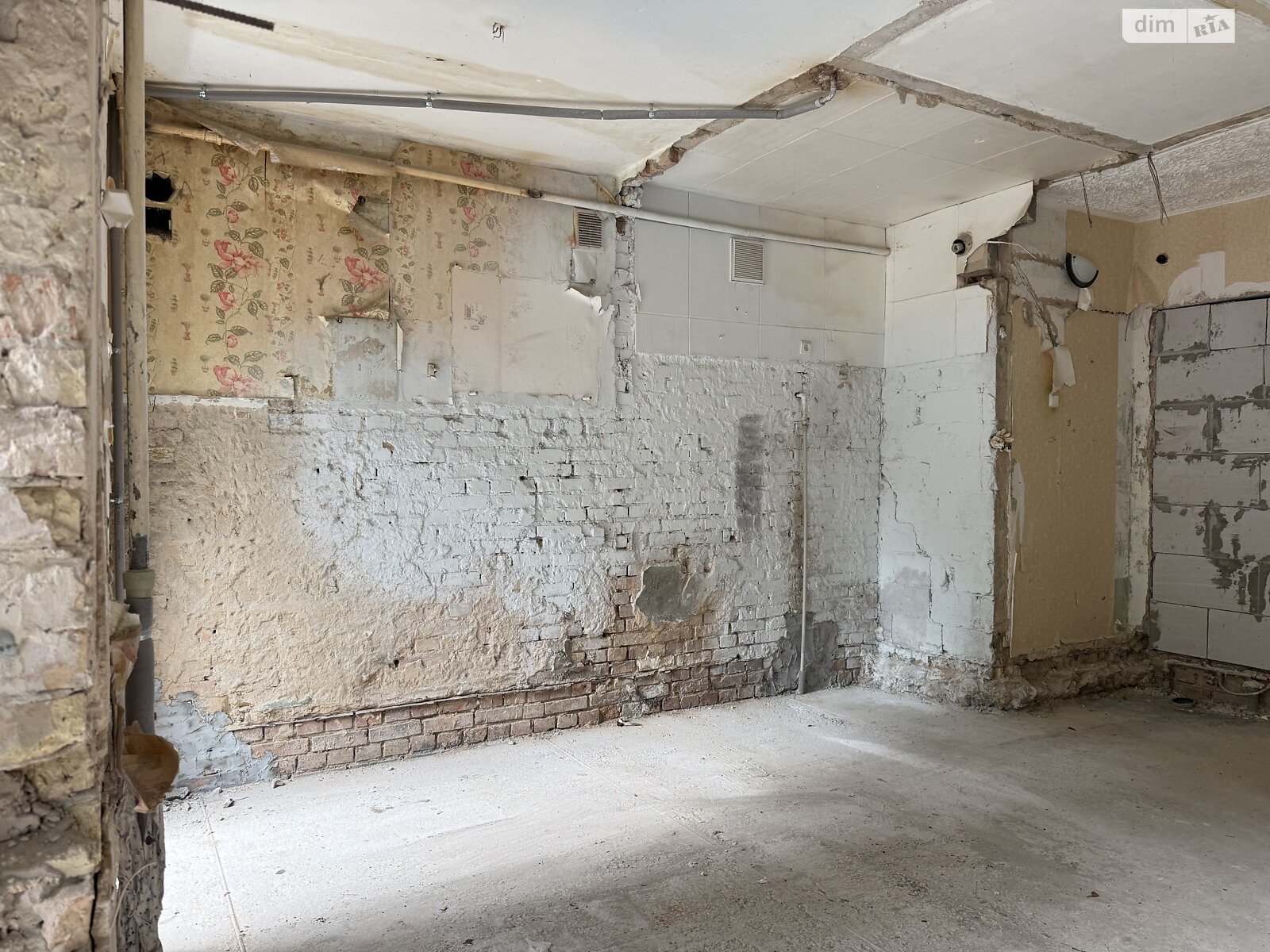 Коммерческое помещение в Киеве, продажа по Николая Михновского (Дружбы Народов) бульвар 32, район Черная Гора, цена: 175 000 долларов за объект фото 1