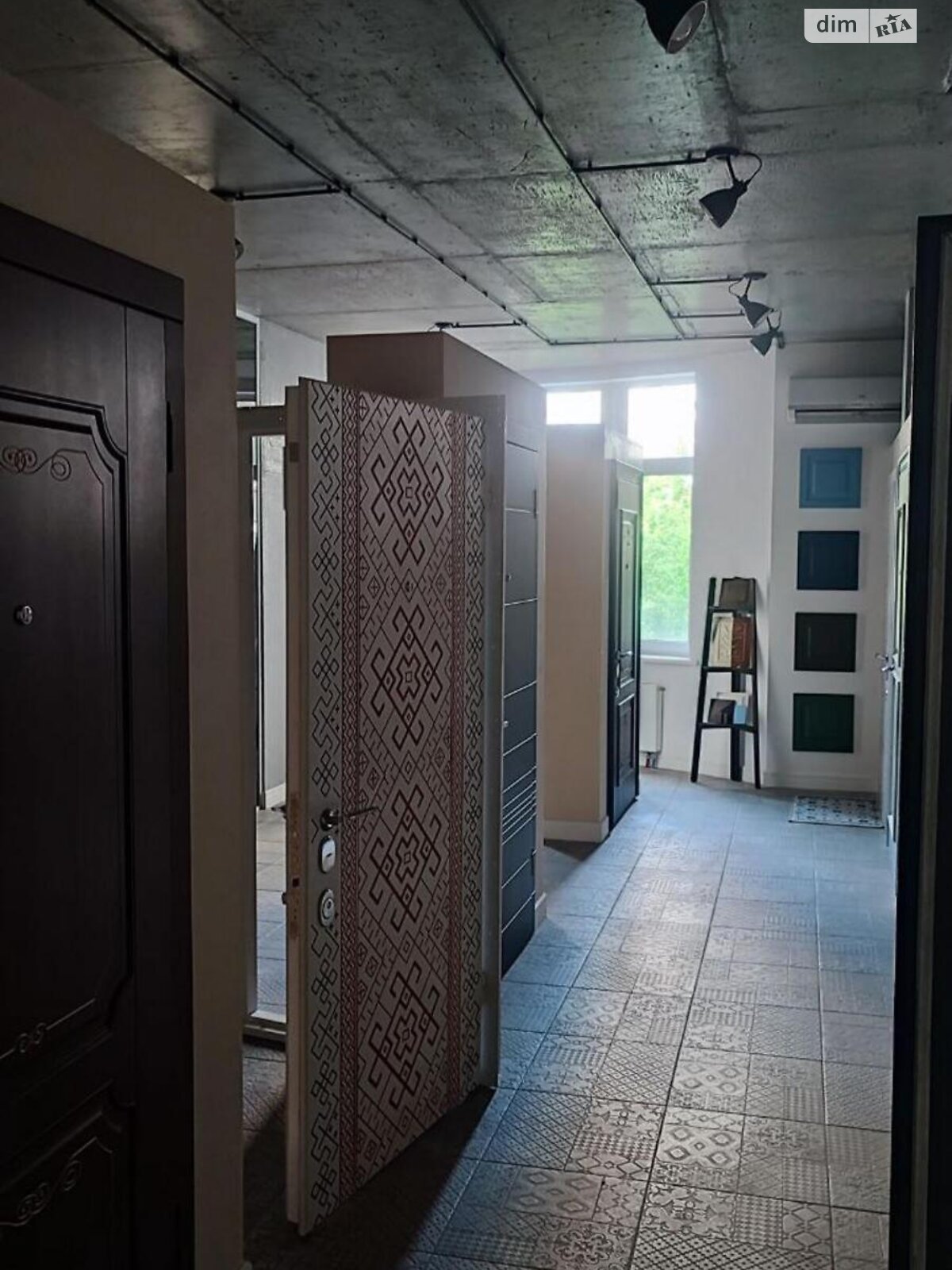 Коммерческое помещение в Киеве, продажа по Анны Ахматовой улица 22, район Дарницкий, цена: 542 944 долларов за объект фото 1 Коммерческое помещение в Киеве, продажа по Анны Ахматовой улица 22, район Дарницкий, цена: 542 944 долларов за объект фото 1