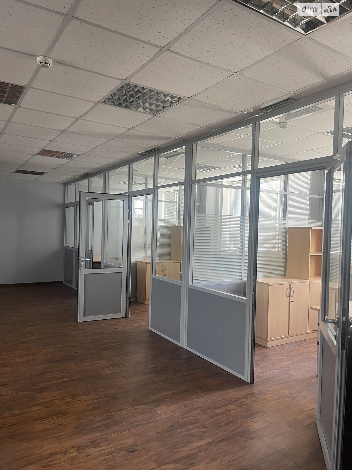 Коммерческое помещение в Киеве, продажа по Бориспольская улица, район Дарницкий, цена: 1 500 000 долларов за объект фото 1 Коммерческое помещение в Киеве, продажа по Бориспольская улица, район Дарницкий, цена: 1 500 000 долларов за объект фото 1