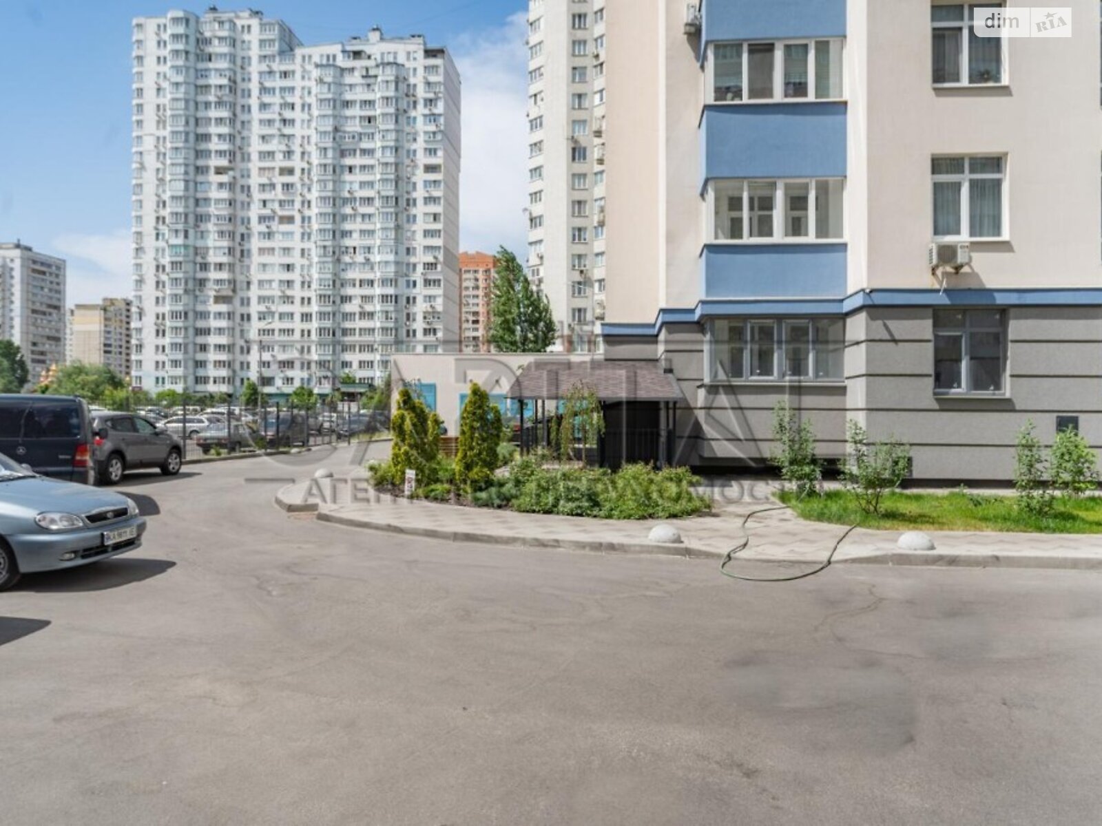 Комерційне приміщення в Києві, продаж по Олени Пчілки вулиця, район Дарницький, ціна: 160 000 доларів за об’єкт фото 1 Комерційне приміщення в Києві, продаж по Олени Пчілки вулиця, район Дарницький, ціна: 160 000 доларів за об’єкт фото 1