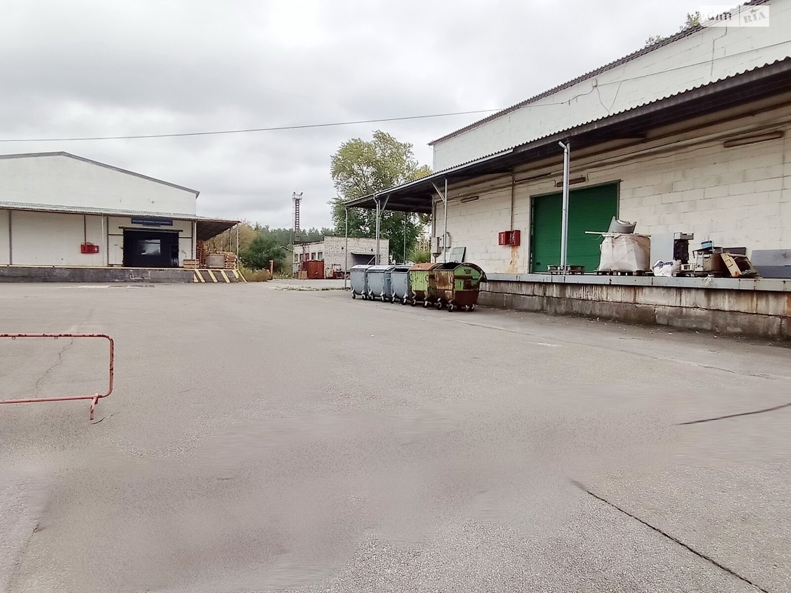Комерційне приміщення в Києві, продаж по Зрошувальна вулиця, район Дарницький, ціна: 1 000 000 доларів за об’єкт фото 1 Комерційне приміщення в Києві, продаж по Зрошувальна вулиця, район Дарницький, ціна: 1 000 000 доларів за об’єкт фото 1