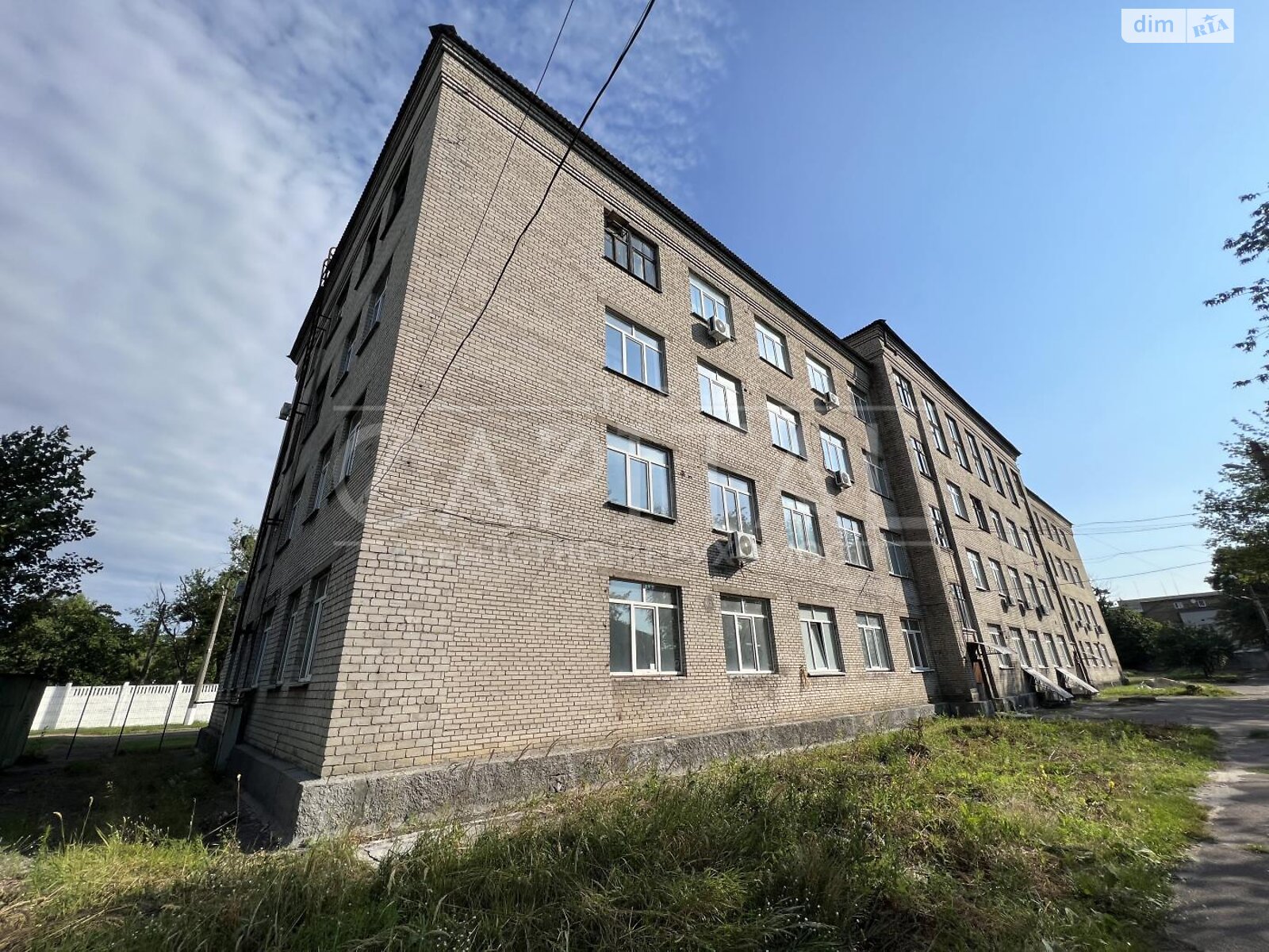 Коммерческое помещение в Киеве, продажа по Якова Гнездовского (Магнитогорская) улица 1Б, район Деснянский, цена: 1 300 000 долларов за объект фото 1