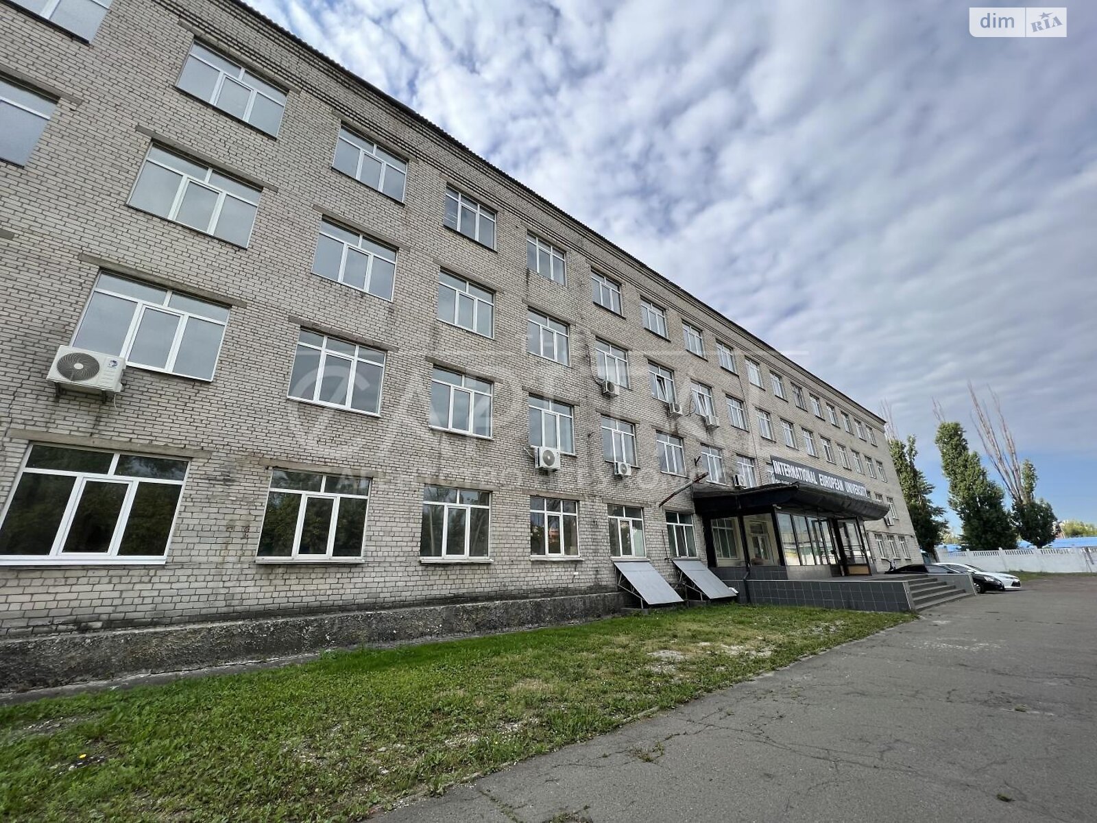 Коммерческое помещение в Киеве, продажа по Якова Гнездовского (Магнитогорская) улица 1Б, район Деснянский, цена: 1 300 000 долларов за объект фото 1