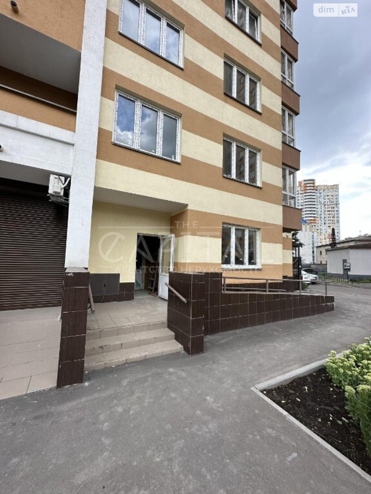 Комерційне приміщення в Києві, продаж по Краківська вулиця, район Дніпровський, ціна: 160 000 доларів за об’єкт фото 1 Комерційне приміщення в Києві, продаж по Краківська вулиця, район Дніпровський, ціна: 160 000 доларів за об’єкт фото 1
