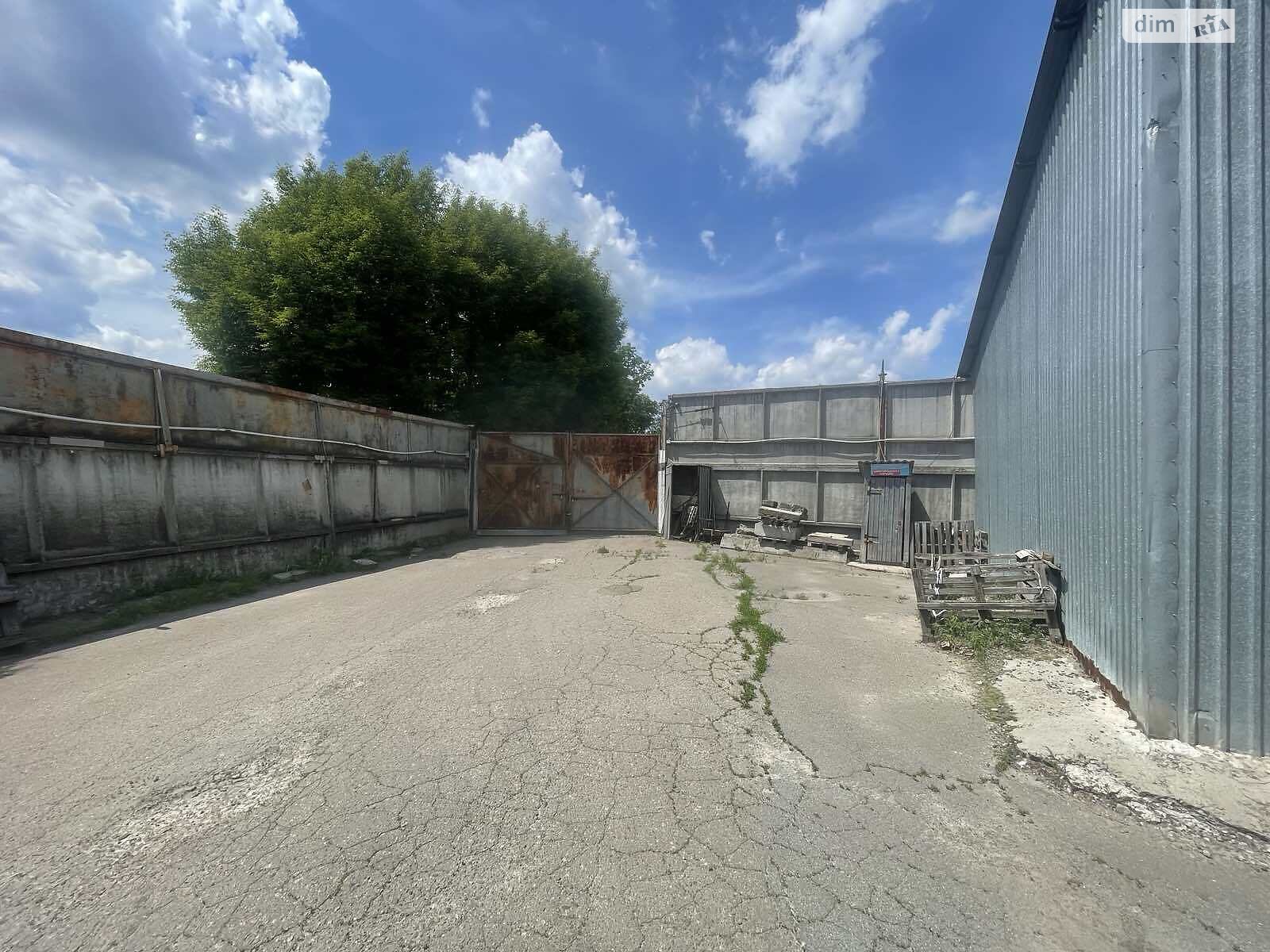 Коммерческое помещение в Киеве, продажа по Роберта Лисовского (Академика Бутлерова) улица 10А, район Днепровский, цена: 490 000 долларов за объект фото 1