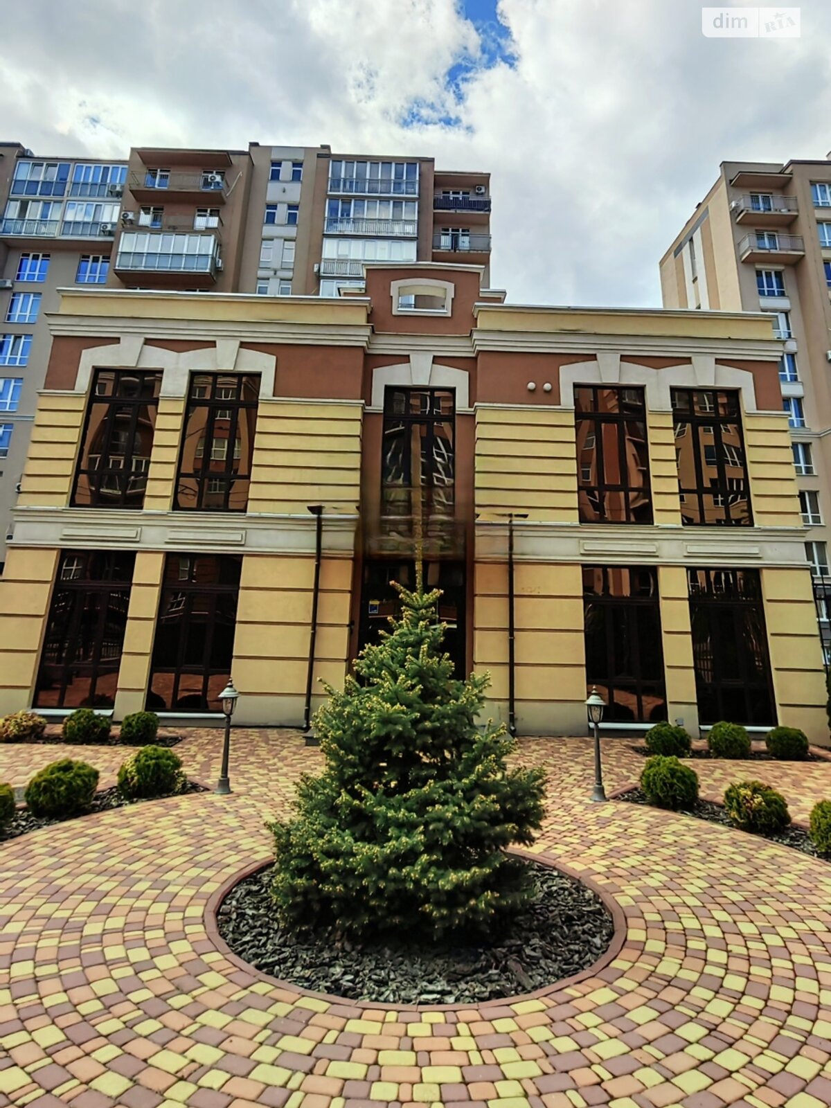 Комерційне приміщення в Києві, продаж по Метрологічна вулиця, район Феофанія, ціна: 780 000 доларів за об’єкт фото 1 Комерційне приміщення в Києві, продаж по Метрологічна вулиця, район Феофанія, ціна: 780 000 доларів за об’єкт фото 1