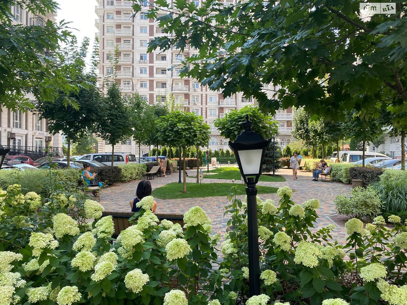 Коммерческое помещение в Киеве, продажа по Михаила Максимовича улица 26В, район Голосеев, цена: 650 000 долларов за объект фото 1 Коммерческое помещение в Киеве, продажа по Михаила Максимовича улица 26В, район Голосеев, цена: 650 000 долларов за объект фото 1