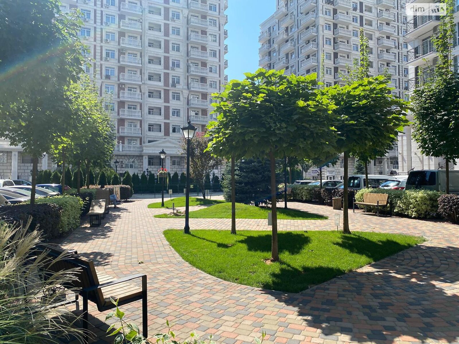 Коммерческое помещение в Киеве, продажа по Михаила Максимовича улица 26В, район Голосеев, цена: 650 000 долларов за объект фото 1 Коммерческое помещение в Киеве, продажа по Михаила Максимовича улица 26В, район Голосеев, цена: 650 000 долларов за объект фото 1