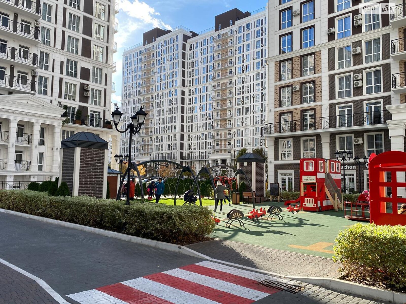 Коммерческое помещение в Киеве, продажа по Михаила Максимовича улица 26В, район Голосеев, цена: 650 000 долларов за объект фото 1 Коммерческое помещение в Киеве, продажа по Михаила Максимовича улица 26В, район Голосеев, цена: 650 000 долларов за объект фото 1