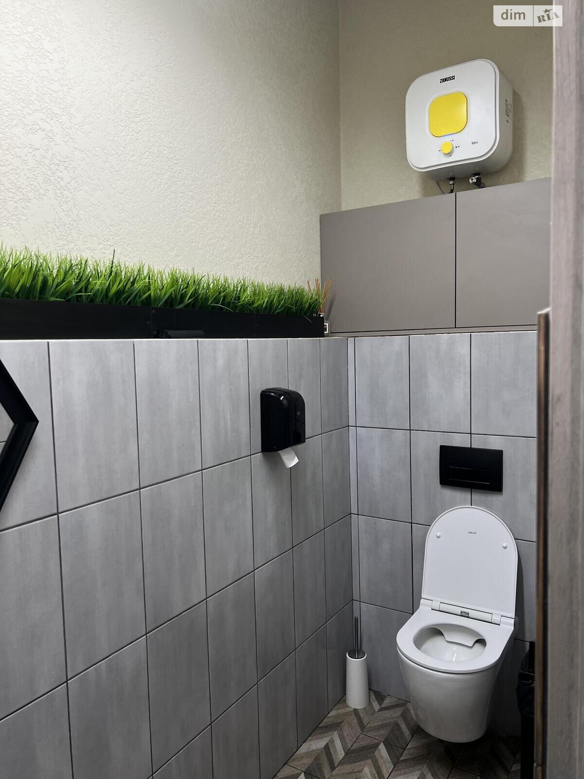 Комерційне приміщення в Києві, продаж по Михайла Максимовича вулиця 26Г, район Голосіїв, ціна: 170 000 доларів за об’єкт фото 1 Комерційне приміщення в Києві, продаж по Михайла Максимовича вулиця 26Г, район Голосіїв, ціна: 170 000 доларів за об’єкт фото 1