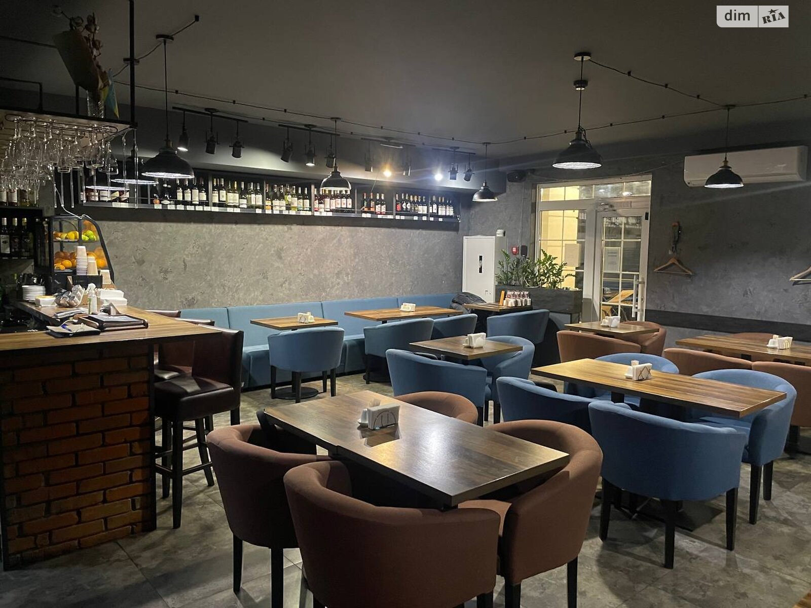 Комерційне приміщення в Києві, продаж по Михайла Максимовича вулиця 24Б, район Голосіїв, ціна: 320 000 доларів за об’єкт фото 1 Комерційне приміщення в Києві, продаж по Михайла Максимовича вулиця 24Б, район Голосіїв, ціна: 320 000 доларів за об’єкт фото 1