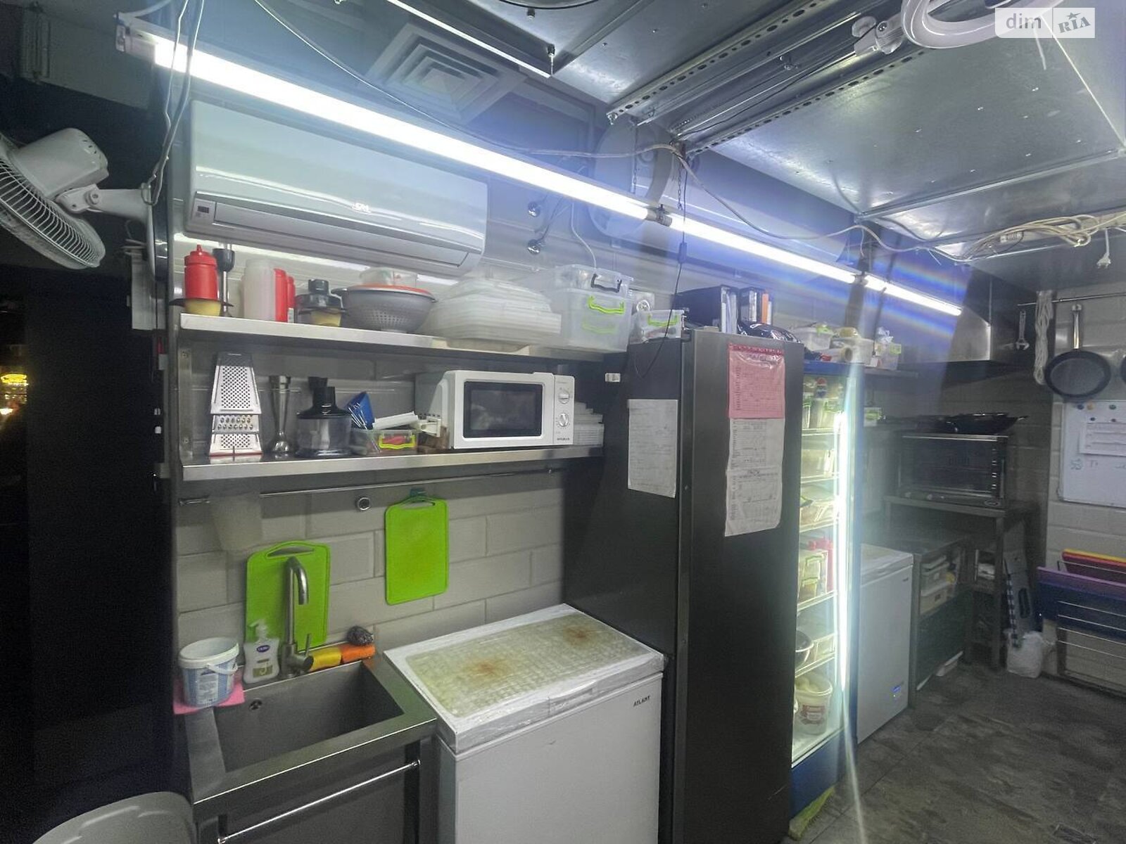 Комерційне приміщення в Києві, продаж по Михайла Максимовича вулиця 24Б, район Голосіїв, ціна: 320 000 доларів за об’єкт фото 1 Комерційне приміщення в Києві, продаж по Михайла Максимовича вулиця 24Б, район Голосіїв, ціна: 320 000 доларів за об’єкт фото 1