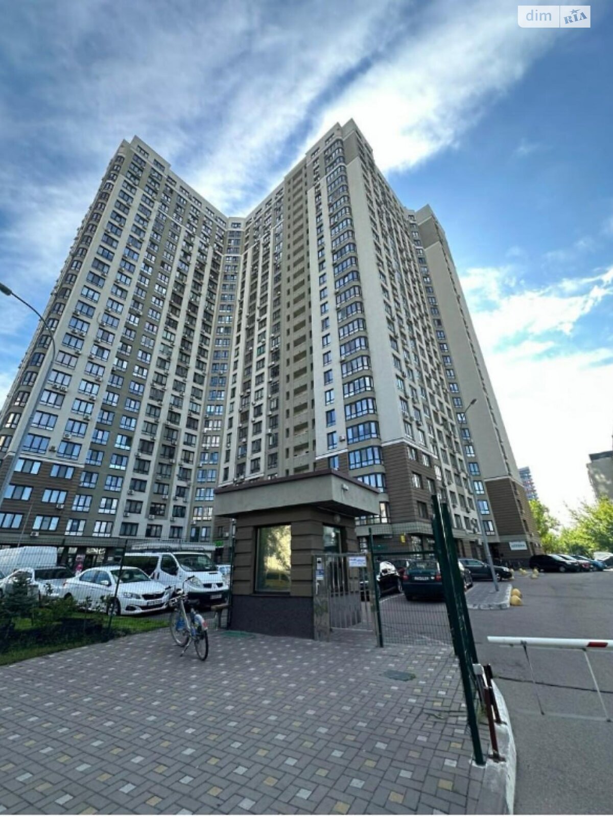 Коммерческое помещение в Киеве, продажа по Армянская улица 6, район Харьковский Массив, цена: 260 000 долларов за объект фото 1 Коммерческое помещение в Киеве, продажа по Армянская улица 6, район Харьковский Массив, цена: 260 000 долларов за объект фото 1