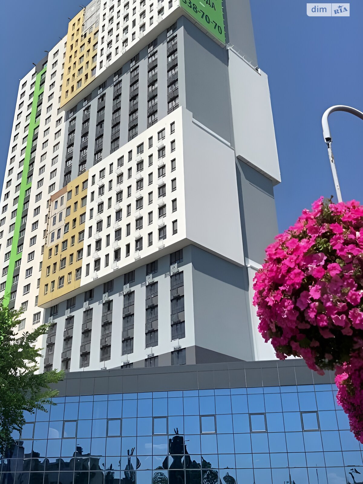 Комерційне приміщення в Києві, продаж по Миколи Бажана проспект 17, район Харківський Масив, ціна: 230 000 доларів за об’єкт фото 1 Комерційне приміщення в Києві, продаж по Миколи Бажана проспект 17, район Харківський Масив, ціна: 230 000 доларів за об’єкт фото 1