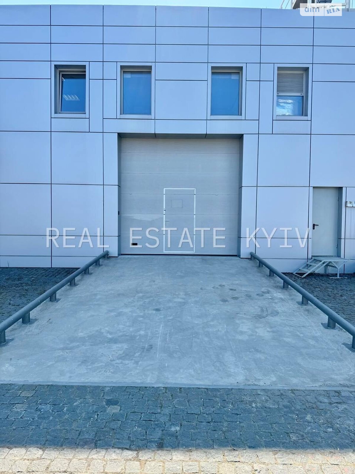 Коммерческое помещение в Киеве, Житомирское шоссе, цена: продажи 690 000 долларов за объект фото 1 Коммерческое помещение в Киеве, Житомирское шоссе, цена продажи: 690 000 долларов за объект фото 1