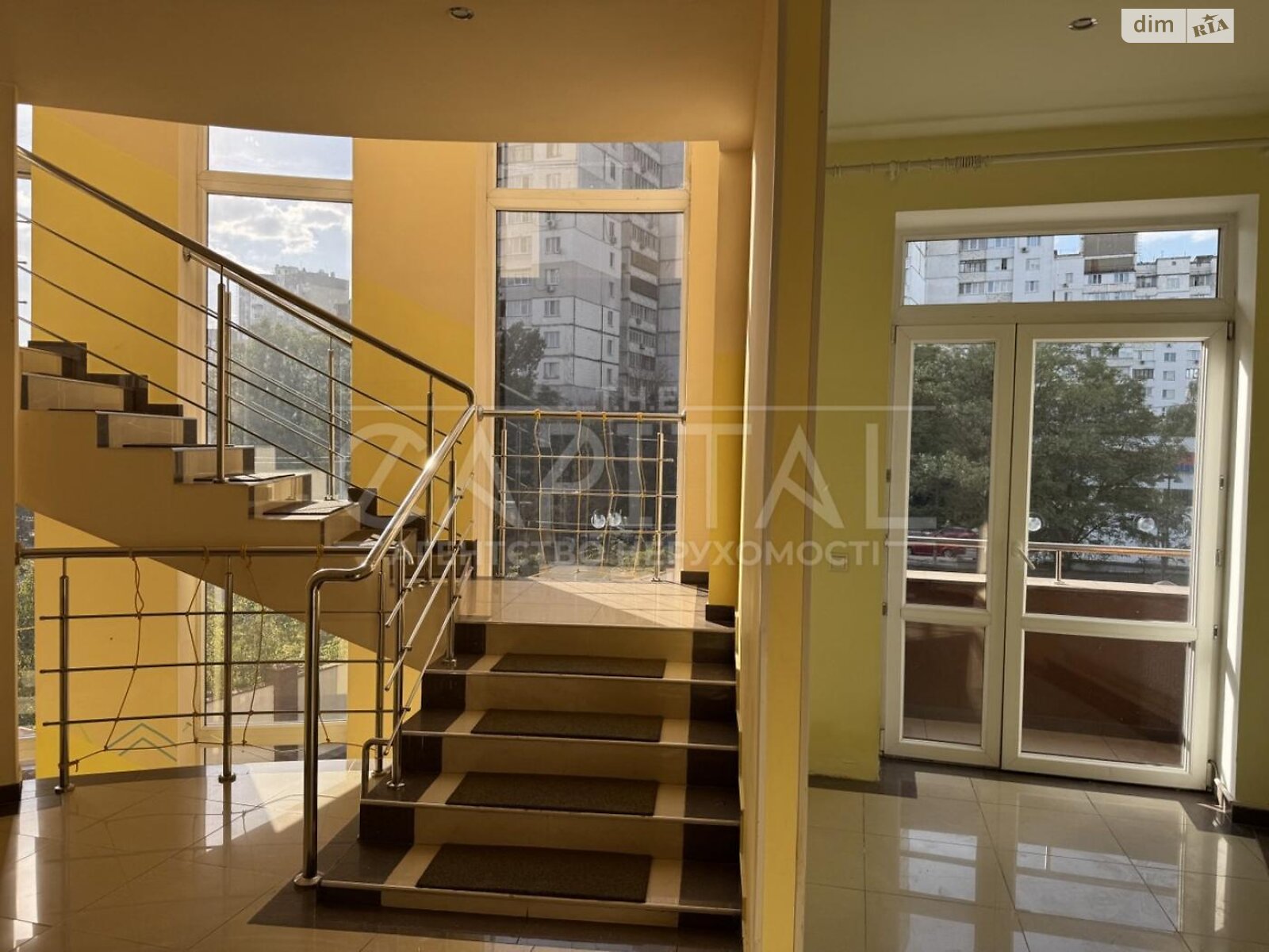 Комерційне приміщення в Києві, продаж по Польова вулиця 61, район Караваєві Дачі, ціна: 1 675 000 доларів за об’єкт фото 1