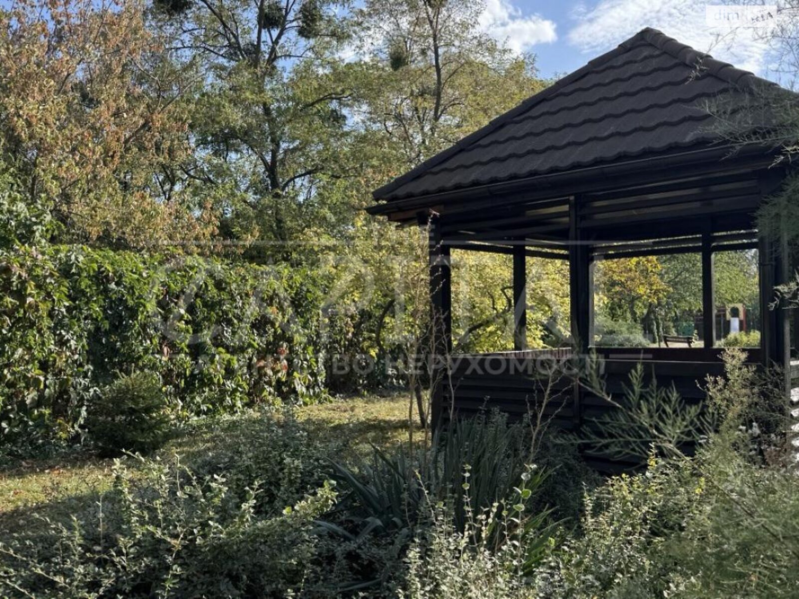 Комерційне приміщення в Києві, продаж по Польова вулиця 61, район Караваєві Дачі, ціна: 1 675 000 доларів за об’єкт фото 1