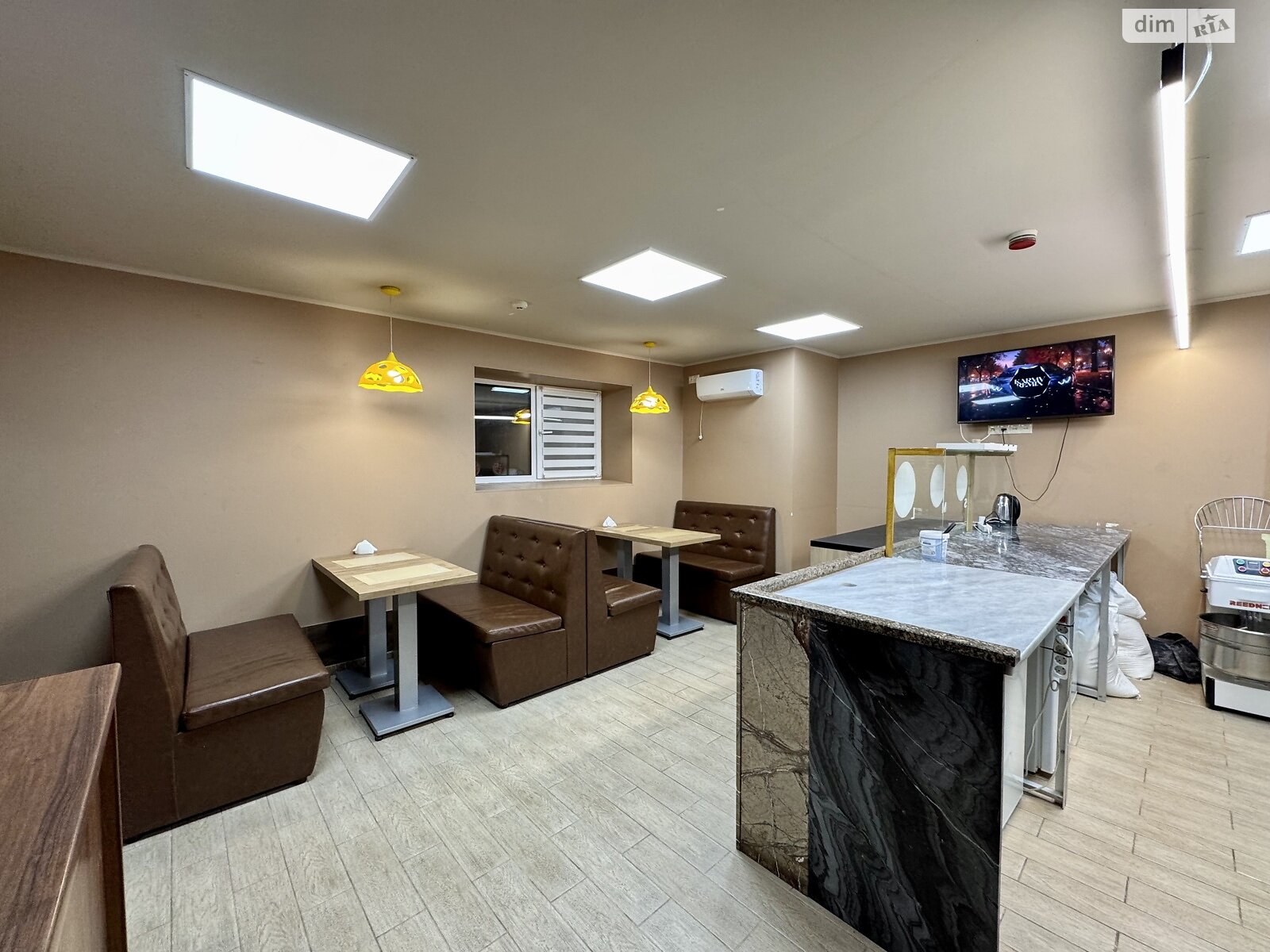 Коммерческое помещение в Киеве, продажа по Конча-Заспинская (Генерала Матыкина) улица 12, район Конча-Заспа, цена: 50 000 долларов за объект фото 1