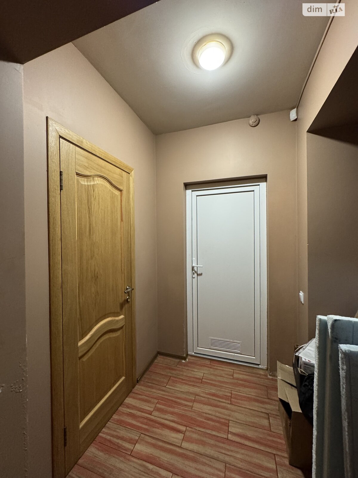 Коммерческое помещение в Киеве, продажа по Конча-Заспинская (Генерала Матыкина) улица 12, район Конча-Заспа, цена: 50 000 долларов за объект фото 1