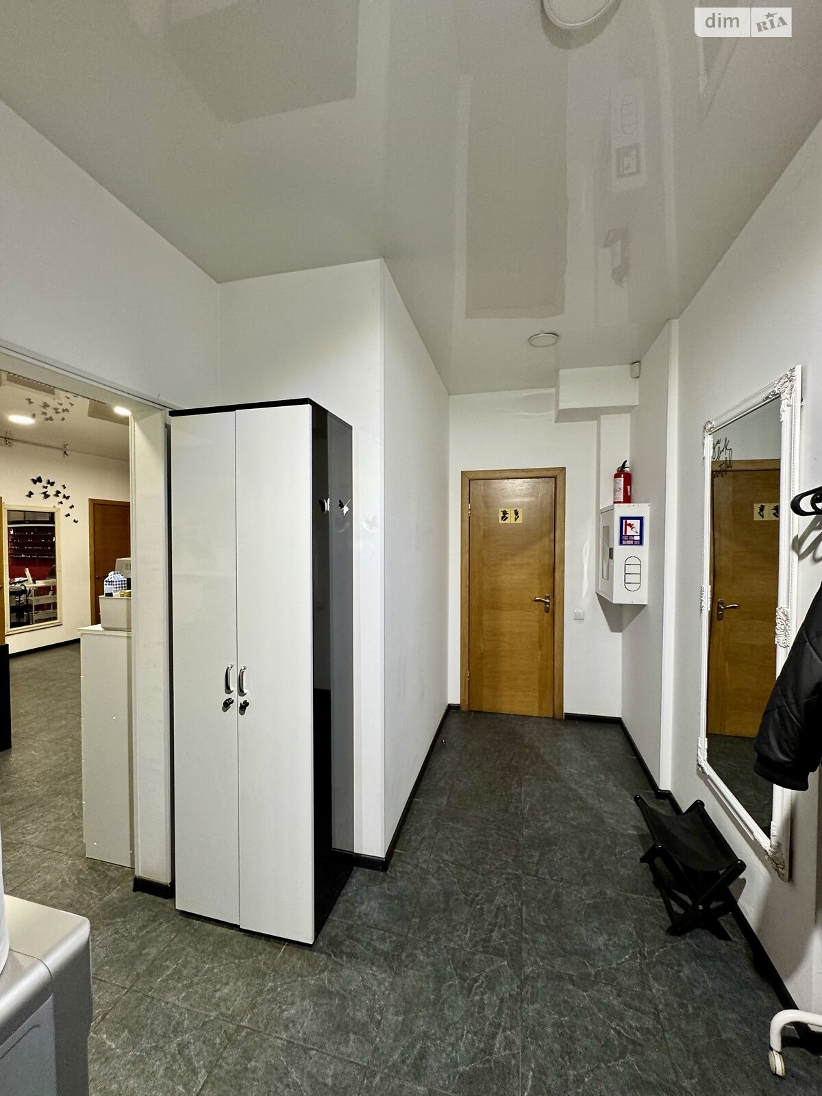 Коммерческое помещение в Киеве, продажа по Конча-Заспинская (Генерала Матыкина) улица, район Конча-Заспа, цена: 72 000 долларов за объект фото 1