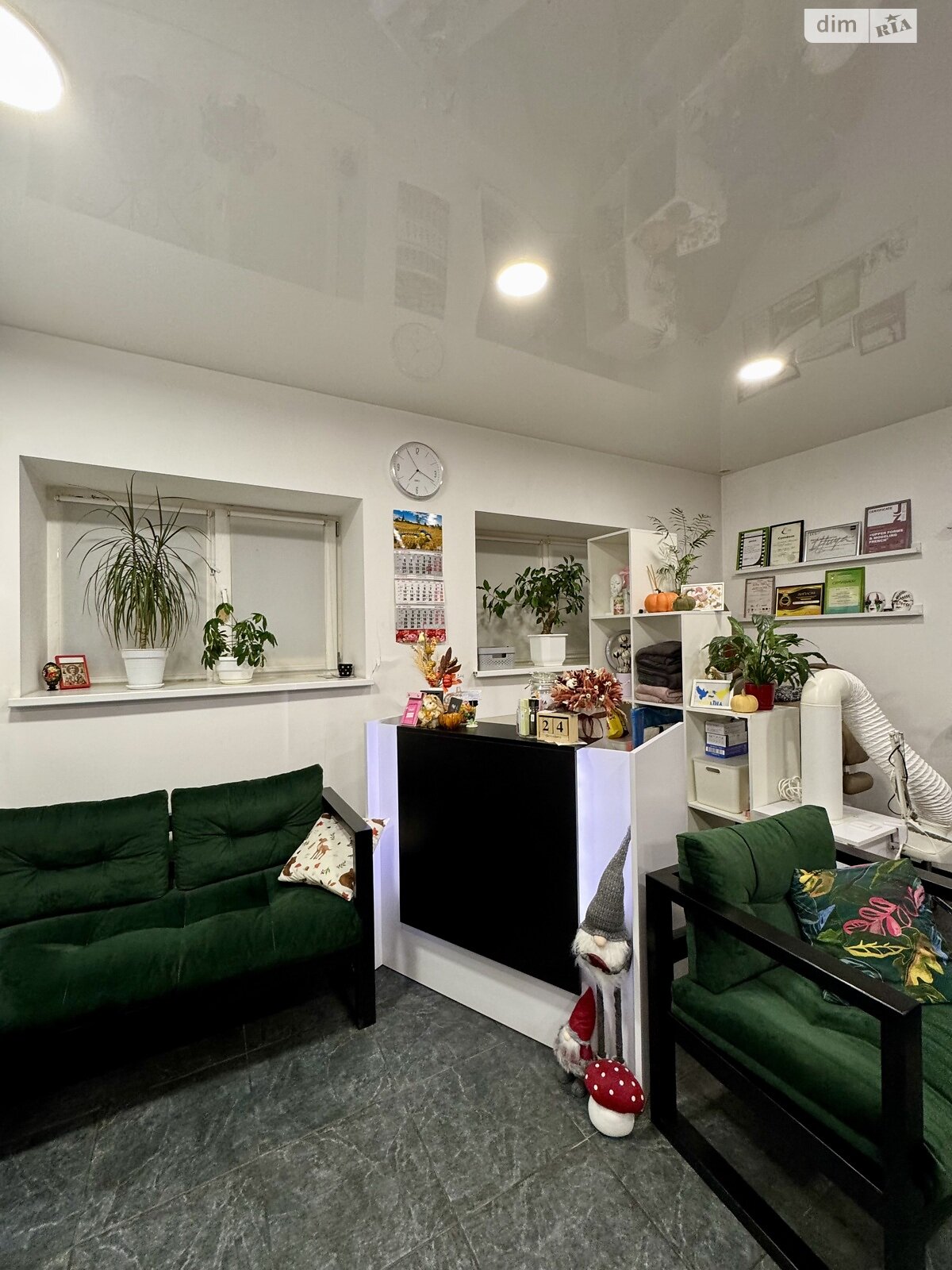 Коммерческое помещение в Киеве, продажа по Конча-Заспинская (Генерала Матыкина) улица, район Конча-Заспа, цена: 72 000 долларов за объект фото 1