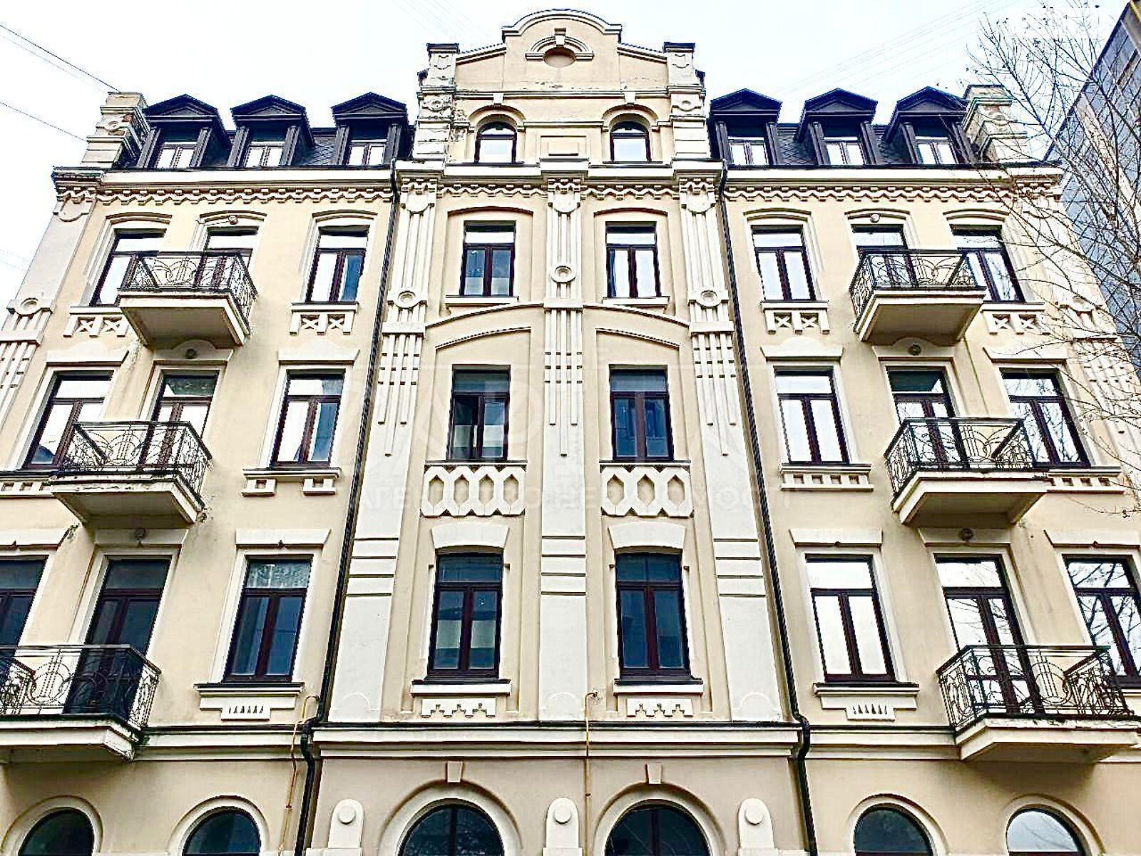 Коммерческое помещение в Киеве, продажа по Сечевых Стрельцов (Артема) улица 66, район Кудрявец, цена: 2 400 000 долларов за объект фото 1 Коммерческое помещение в Киеве, продажа по Сечевых Стрельцов (Артема) улица 66, район Кудрявец, цена: 2 400 000 долларов за объект фото 1