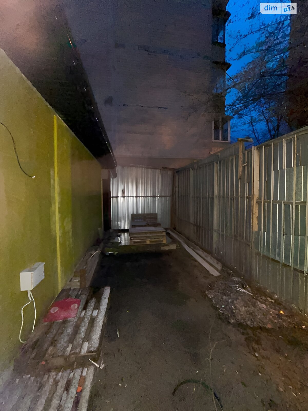 Комерційне приміщення в Києві, продаж по Микільсько-Слобідська вулиця 6/2, район Лівобережний Масив, ціна: 330 000 доларів за об’єкт фото 1 Комерційне приміщення в Києві, продаж по Микільсько-Слобідська вулиця 6/2, район Лівобережний Масив, ціна: 330 000 доларів за об’єкт фото 1