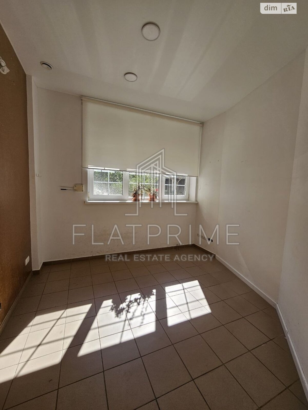 Коммерческое помещение в Киеве, продажа по Раисы Окипной улица 4, район Левобережный Масив, цена: 176 000 долларов за объект фото 1