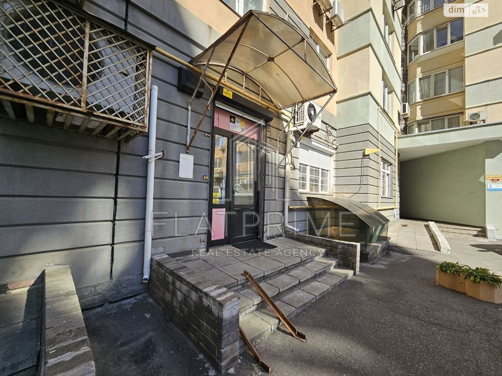 Коммерческое помещение в Киеве, продажа по Раисы Окипной улица 4, район Левобережный Масив, цена: 176 000 долларов за объект фото 1