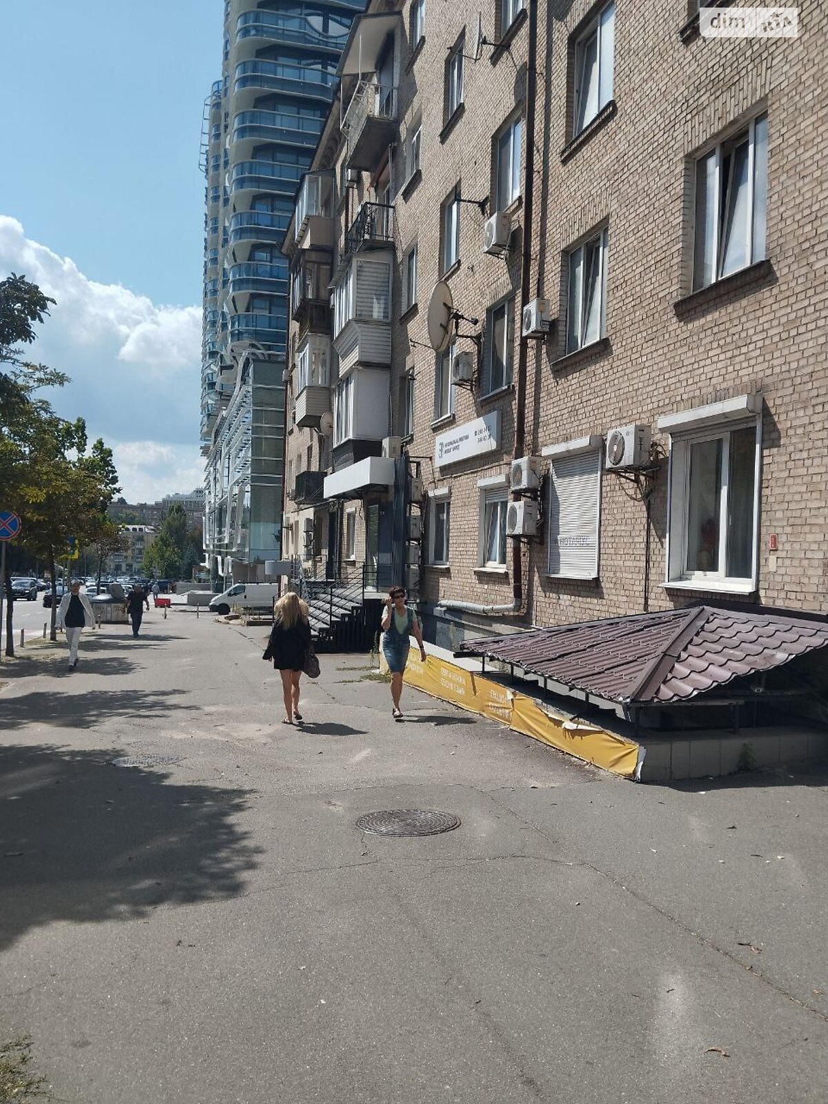 Коммерческое помещение в Киеве, продажа по Мечникова улица 11, район Липки, цена: 215 000 долларов за объект фото 1