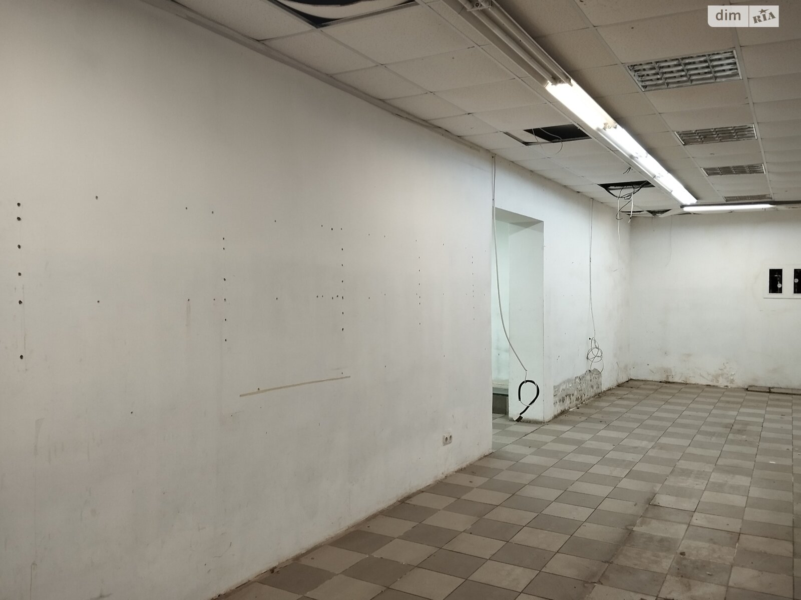 Коммерческое помещение в Киеве, продажа по Мечникова улица 11, район Липки, цена: 215 000 долларов за объект фото 1