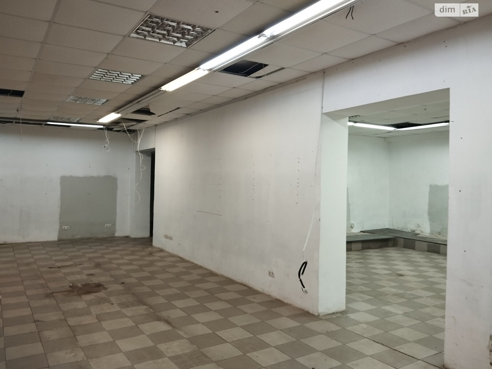 Коммерческое помещение в Киеве, продажа по Мечникова улица 11, район Липки, цена: 215 000 долларов за объект фото 1