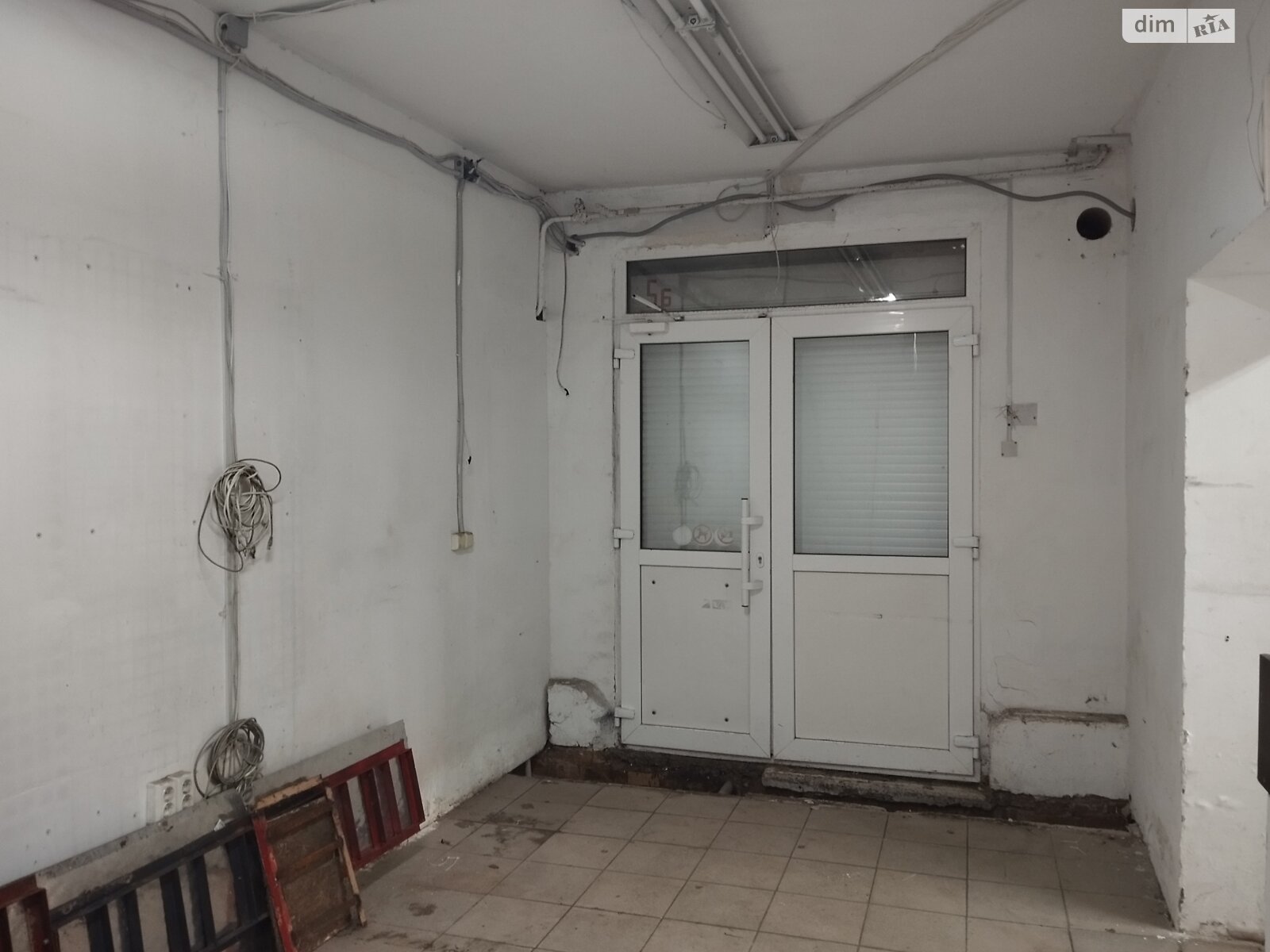 Коммерческое помещение в Киеве, продажа по Мечникова улица 11, район Липки, цена: 215 000 долларов за объект фото 1