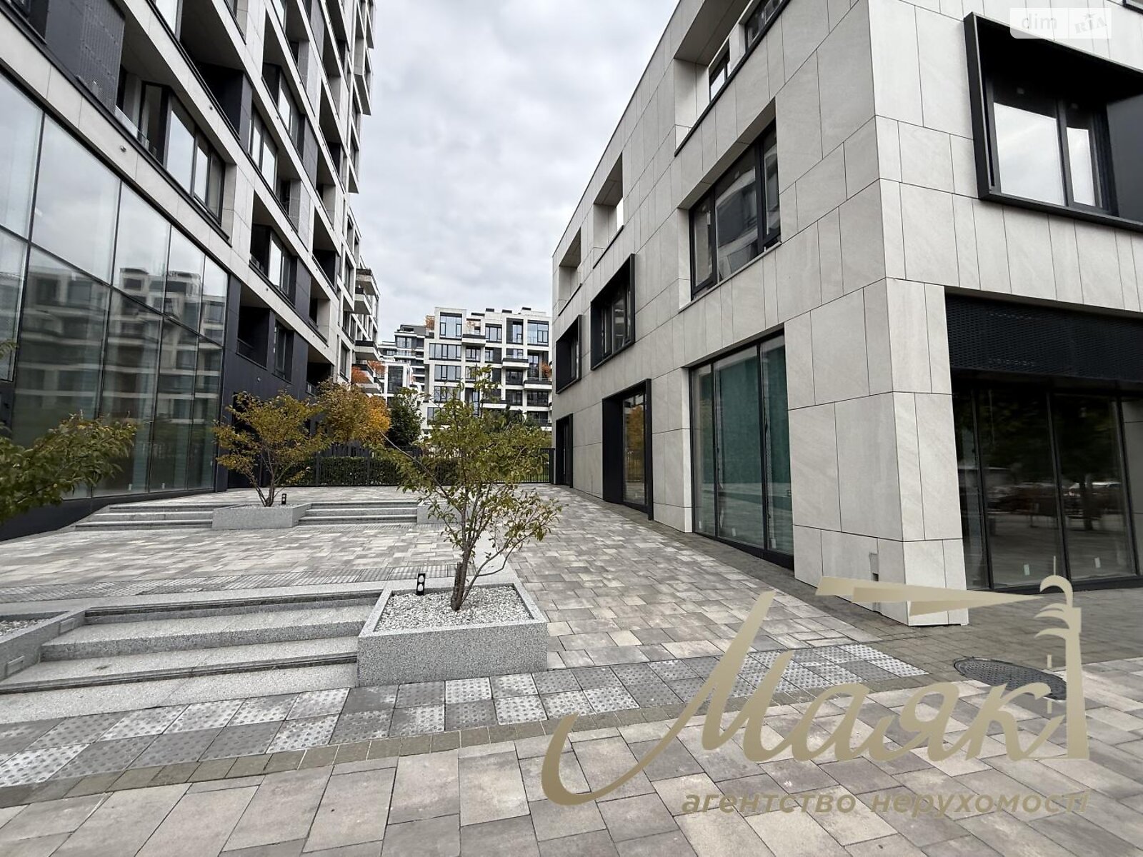 Коммерческое помещение в Киеве, продажа по Гарета Джонса (Семьи Хохловых) улица, район Лукьяновка, цена: 1 355 000 долларов за объект фото 1 Коммерческое помещение в Киеве, продажа по Гарета Джонса (Семьи Хохловых) улица, район Лукьяновка, цена: 1 355 000 долларов за объект фото 1