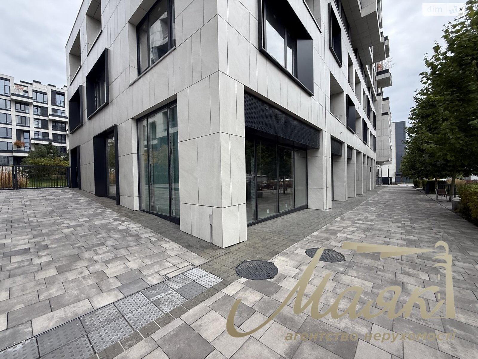 Коммерческое помещение в Киеве, продажа по Гарета Джонса (Семьи Хохловых) улица, район Лукьяновка, цена: 1 355 000 долларов за объект фото 1 Коммерческое помещение в Киеве, продажа по Гарета Джонса (Семьи Хохловых) улица, район Лукьяновка, цена: 1 355 000 долларов за объект фото 1