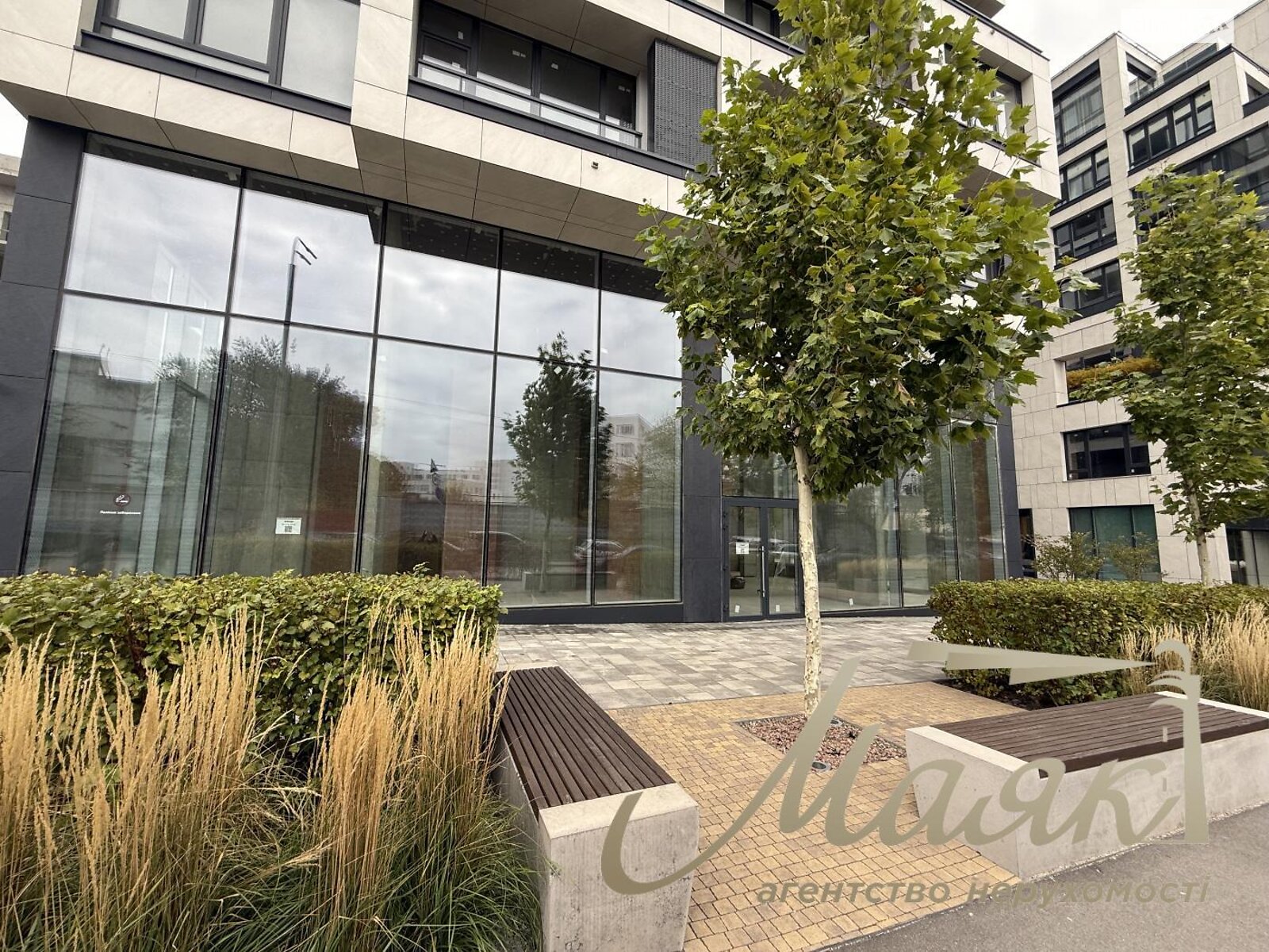 Коммерческое помещение в Киеве, продажа по Гарета Джонса (Семьи Хохловых) улица 12, район Лукьяновка, цена: 1 216 500 долларов за объект фото 1