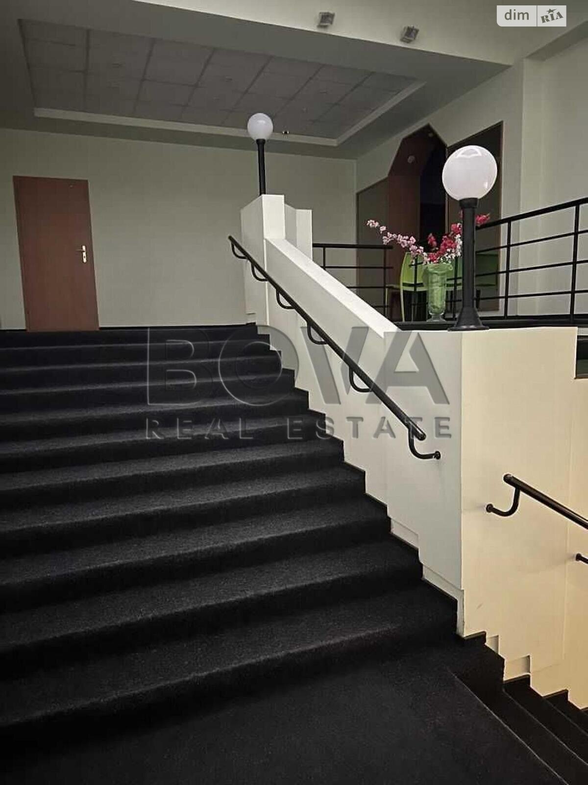 Комерційне приміщення в Києві, продаж по Лук’янівська вулиця 1, район Лук’янівка, ціна: 1 164 000 доларів за об’єкт фото 1 Комерційне приміщення в Києві, продаж по Лук’янівська вулиця 1, район Лук’янівка, ціна: 1 164 000 доларів за об’єкт фото 1