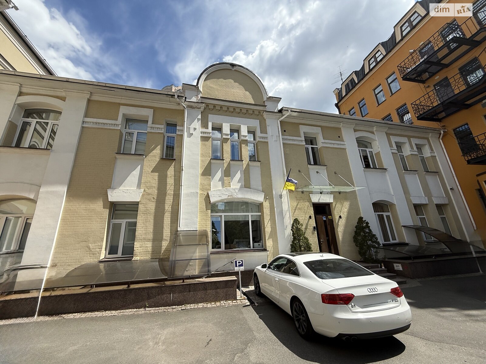 Коммерческое помещение в Киеве, продажа по Сечевых Стрельцов (Артема) улица 26Б, район Лукьяновка, цена: 820 000 долларов за объект фото 1 Коммерческое помещение в Киеве, продажа по Сечевых Стрельцов (Артема) улица 26Б, район Лукьяновка, цена: 820 000 долларов за объект фото 1