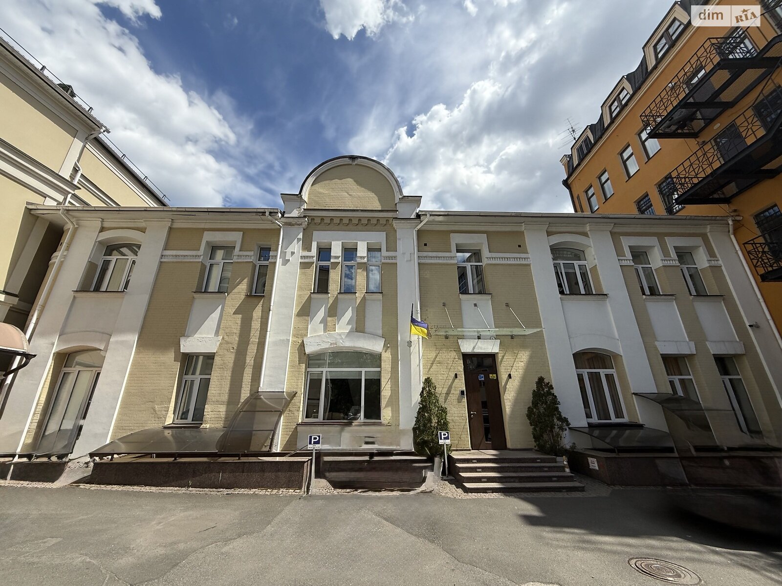 Коммерческое помещение в Киеве, продажа по Сечевых Стрельцов (Артема) улица 26Б, район Лукьяновка, цена: 820 000 долларов за объект фото 1 Коммерческое помещение в Киеве, продажа по Сечевых Стрельцов (Артема) улица 26Б, район Лукьяновка, цена: 820 000 долларов за объект фото 1
