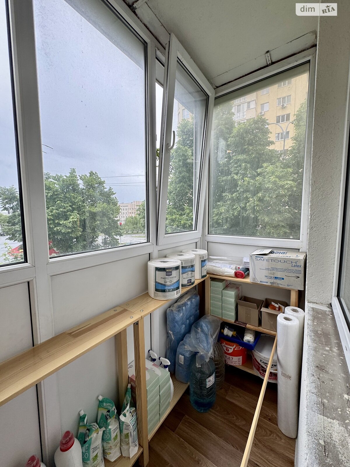 Коммерческое помещение в Киеве, продажа по Наталии Ужвий улица 12, район Мостицкий Массив, цена: 65 000 долларов за объект фото 1 Коммерческое помещение в Киеве, продажа по Наталии Ужвий улица 12, район Мостицкий Массив, цена: 65 000 долларов за объект фото 1