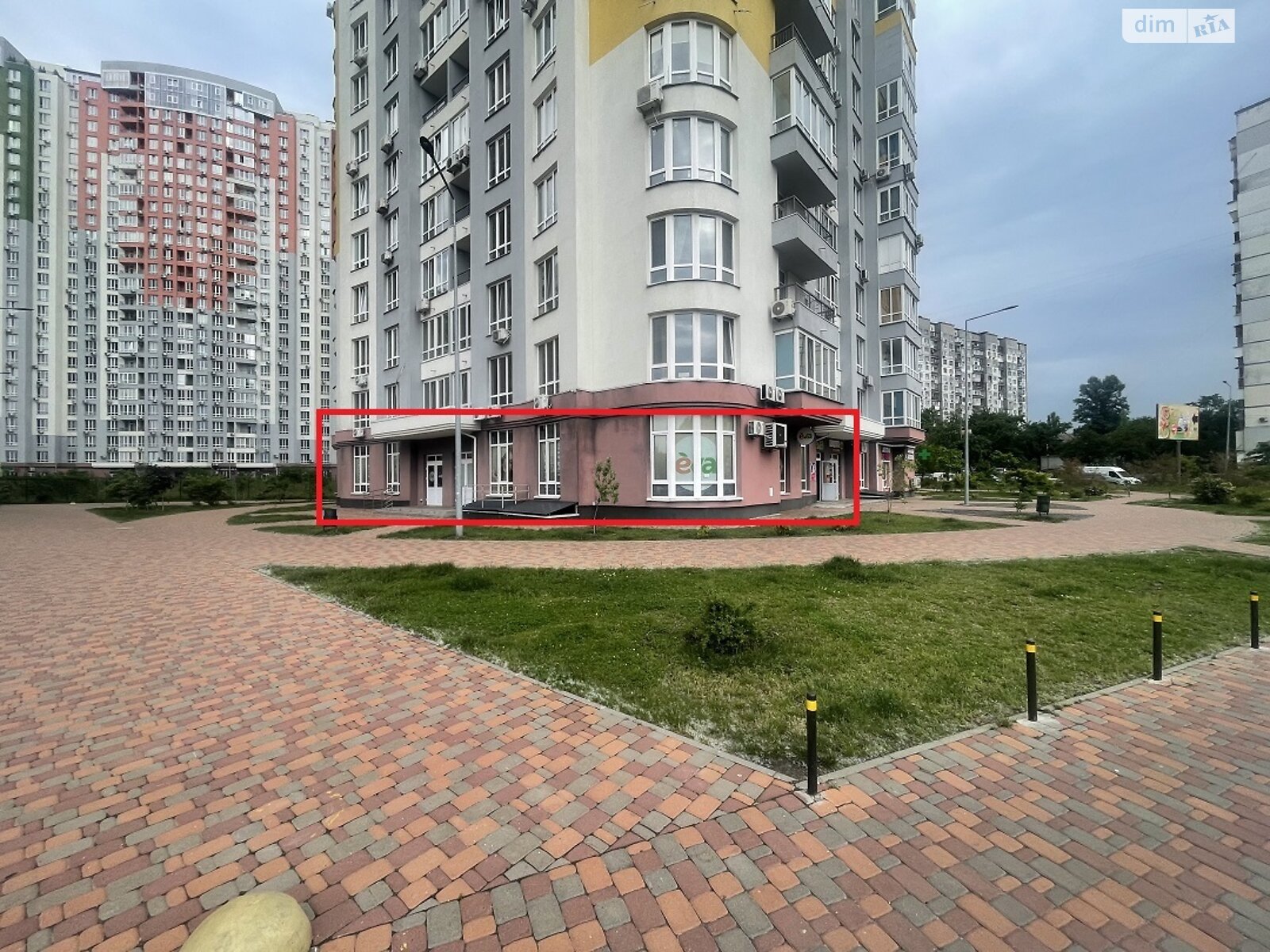 Комерційне приміщення в Києві, продаж по Каховська вулиця 56, район Микільська Слобідка, ціна: 882 600 доларів за об’єкт фото 1 Комерційне приміщення в Києві, продаж по Каховська вулиця 56, район Микільська Слобідка, ціна: 882 600 доларів за об’єкт фото 1