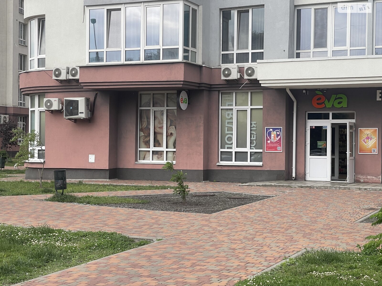 Комерційне приміщення в Києві, продаж по Каховська вулиця 56, район Микільська Слобідка, ціна: 882 600 доларів за об’єкт фото 1 Комерційне приміщення в Києві, продаж по Каховська вулиця 56, район Микільська Слобідка, ціна: 882 600 доларів за об’єкт фото 1