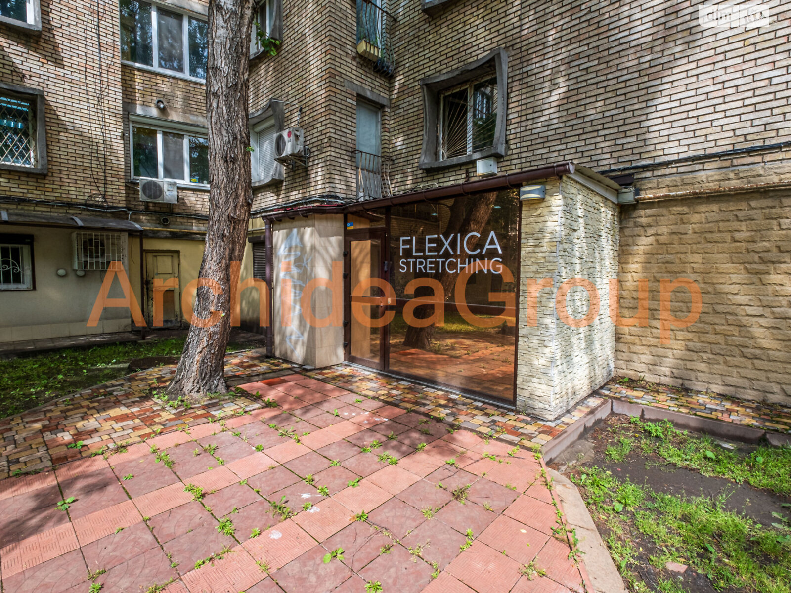Коммерческое помещение в Киеве, продажа по Саксаганского улица 45, район Новое строение, цена: 165 000 долларов за объект фото 1 Коммерческое помещение в Киеве, продажа по Саксаганского улица 45, район Новое строение, цена: 165 000 долларов за объект фото 1
