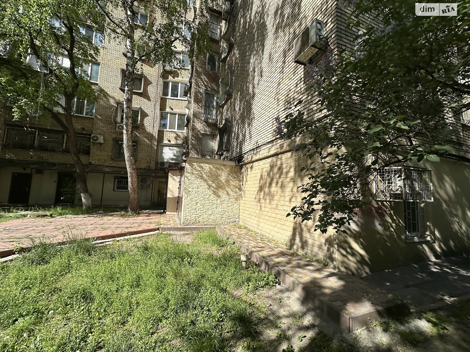 Коммерческое помещение в Киеве, продажа по Саксаганского улица 45, район Новое строение, цена: 165 000 долларов за объект фото 1 Коммерческое помещение в Киеве, продажа по Саксаганского улица 45, район Новое строение, цена: 165 000 долларов за объект фото 1