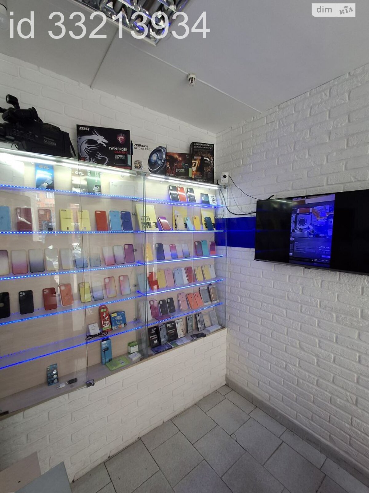 Комерційне приміщення в Києві, продаж по Левка Лук’яненка вулиця 19, район undefined, ціна: 340 000 доларів за об’єкт фото 1 Комерційне приміщення в Києві, продаж по Левка Лук’яненка вулиця 19, район undefined, ціна: 340 000 доларів за об’єкт фото 1