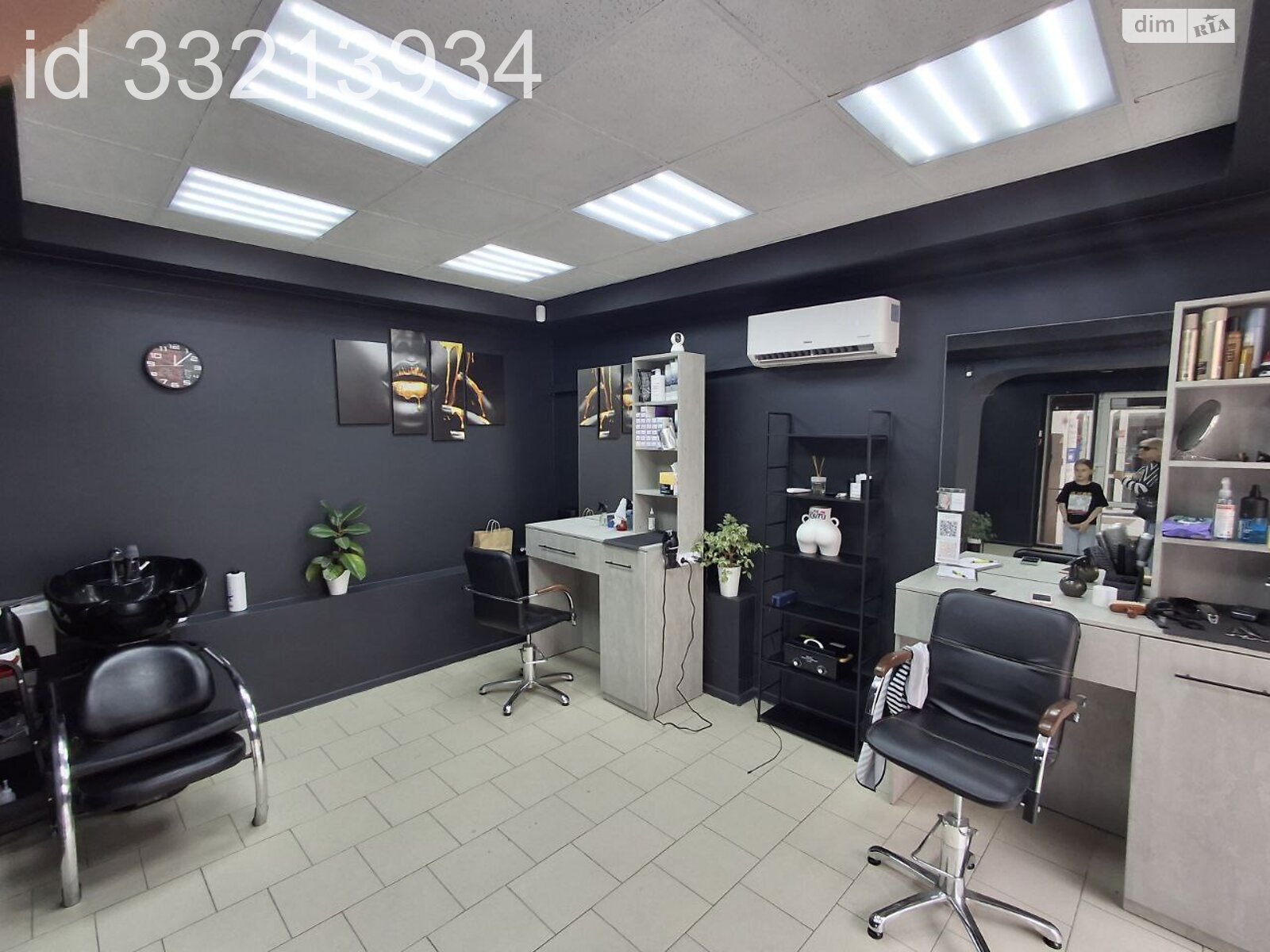 Комерційне приміщення в Києві, продаж по Левка Лук’яненка вулиця 19, район undefined, ціна: 340 000 доларів за об’єкт фото 1 Комерційне приміщення в Києві, продаж по Левка Лук’яненка вулиця 19, район undefined, ціна: 340 000 доларів за об’єкт фото 1